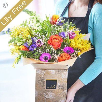 Spring lily free hand-tied bouquet Code: SLFHTU1 | National Delivery and Local Delivery Or Collect From Shop
