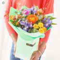 Bepoke Classic lily free spring petite gift box bouquet Code: SLFGBOXU1 | National delivery and local delivery or collect from shop