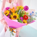 Midsummer mix with sunflowers Code: HSHTU1 | National delivery and local delivery or collect from shop