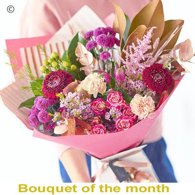 Beautiful Winter Trending Bouquet Code: WTHT0200 | National delivery and local delivery or collect from shop